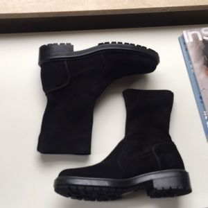 Aquatalia black ankle boots